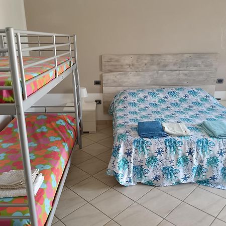 Apartamento A Casa Di Berna E Tere Venturina Terme Exterior foto