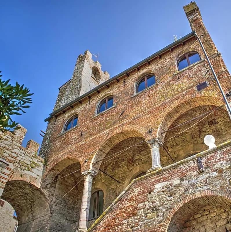 Apartamento A Casa Di Berna E Tere Venturina Terme Exterior foto